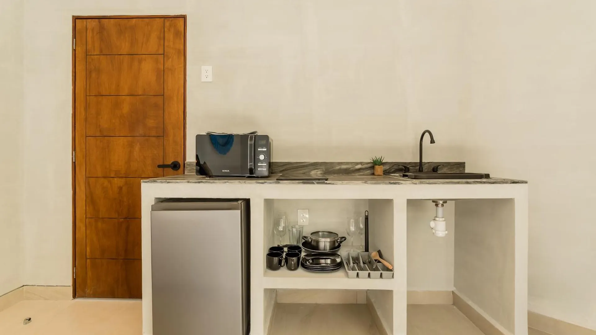 *Casa Aluxes- Guesthouse* Cancun Mexico