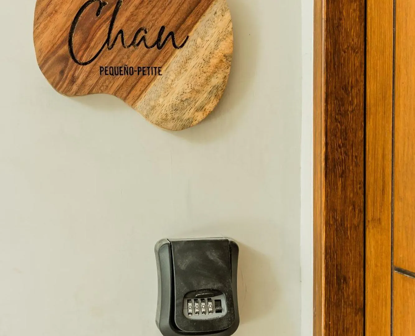 *Casa Aluxes- Guesthouse* Cancún 0*,  Meksyk